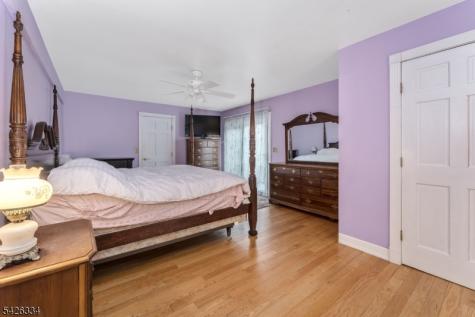 46 Sutton Road Tewksbury NJ 08833