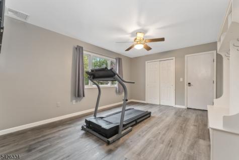 46 Sutton Road Tewksbury NJ 08833