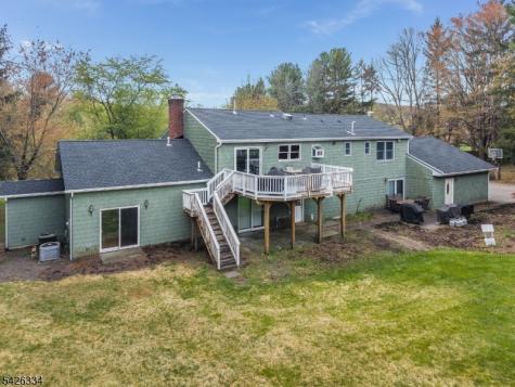 46 Sutton Road Tewksbury NJ 08833