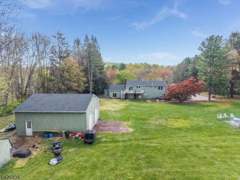 46 Sutton Road Tewksbury NJ 08833