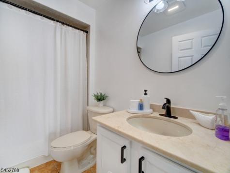 402 N 16th Street Kenilworth NJ 07033