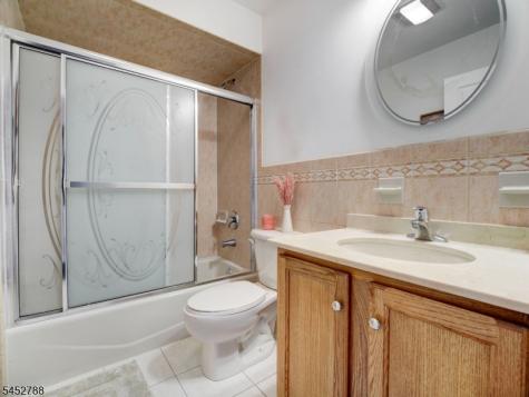 402 N 16th Street Kenilworth NJ 07033