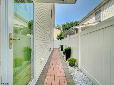 402 N 16th Street Kenilworth NJ 07033