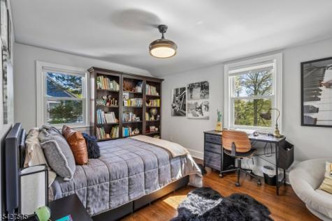 23 Greenview Way Montclair NJ 07043