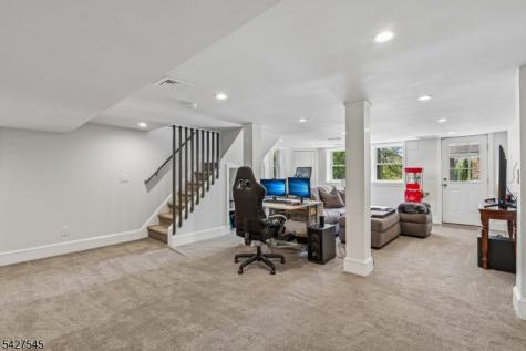 23 Greenview Way Montclair NJ 07043