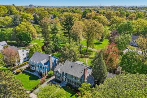 23 Greenview Way Montclair NJ 07043