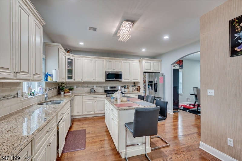 37 Wildwood Avenue Woodbridge NJ 08863
