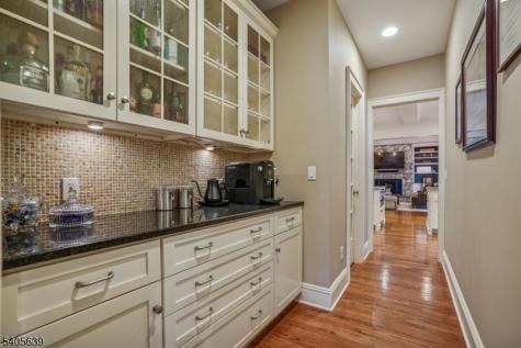 2 Robert Drive Millburn NJ 07078