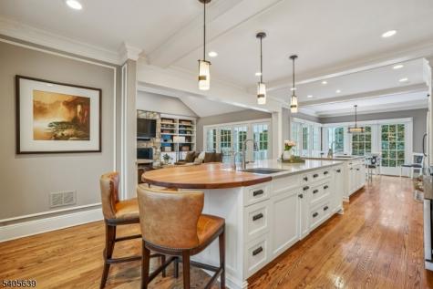 2 Robert Drive Millburn NJ 07078