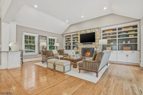 2 Robert Drive Millburn NJ 07078