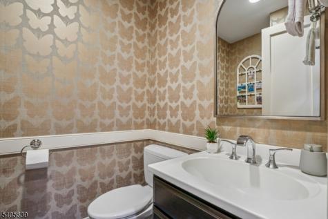 2 Robert Drive Millburn NJ 07078