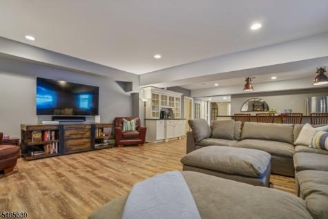 2 Robert Drive Millburn NJ 07078