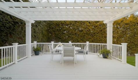 2 Robert Drive Millburn NJ 07078