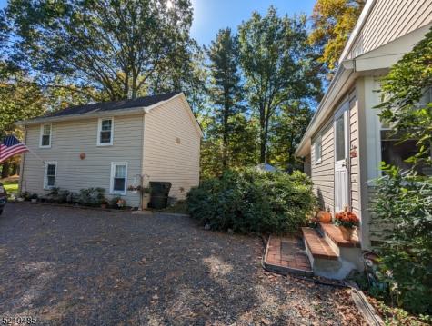 38 North Road Chester NJ 07930