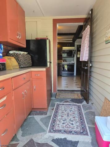 38 North Road Chester NJ 07930
