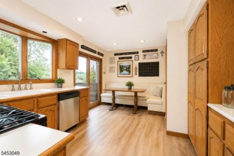 472 Summit Road Mountainside NJ 07092