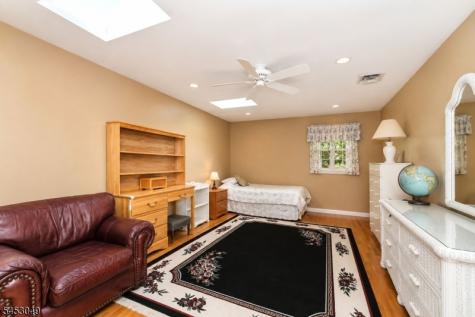 472 Summit Road Mountainside NJ 07092