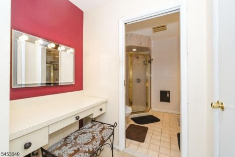 472 Summit Road Mountainside NJ 07092