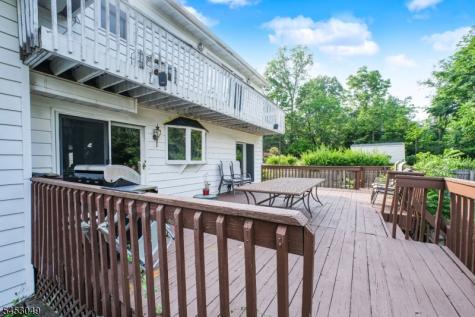 472 Summit Road Mountainside NJ 07092