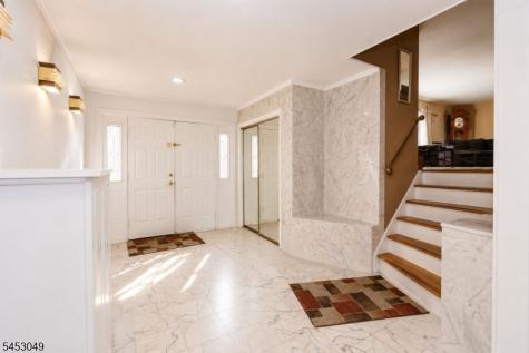 472 Summit Road Mountainside NJ 07092