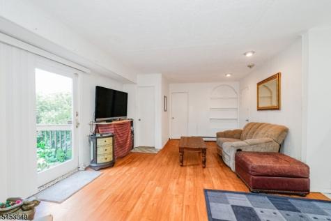 472 Summit Road Mountainside NJ 07092