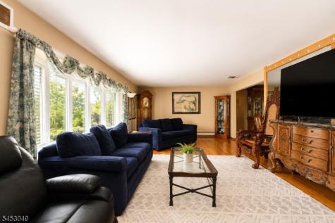 472 Summit Road Mountainside NJ 07092