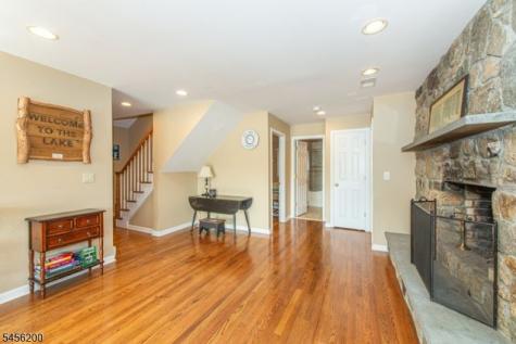 320 Lakeside Avenue Hopatcong NJ 07821