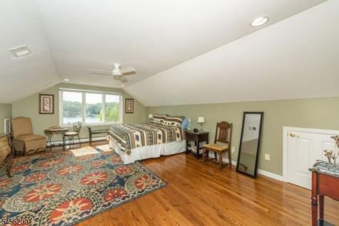 320 Lakeside Avenue Hopatcong NJ 07821