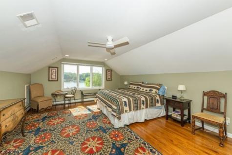 320 Lakeside Avenue Hopatcong NJ 07821