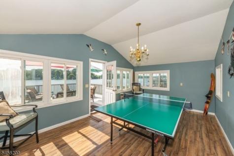 320 Lakeside Avenue Hopatcong NJ 07821