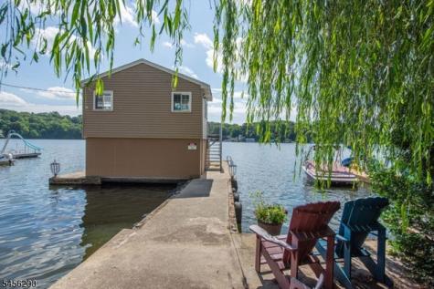 320 Lakeside Avenue Hopatcong NJ 07821