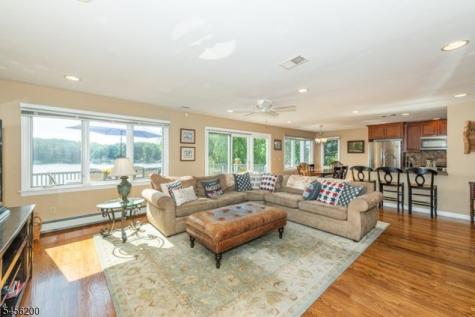 320 Lakeside Avenue Hopatcong NJ 07821