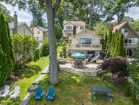 121 Maxim Drive Hopatcong NJ 07843