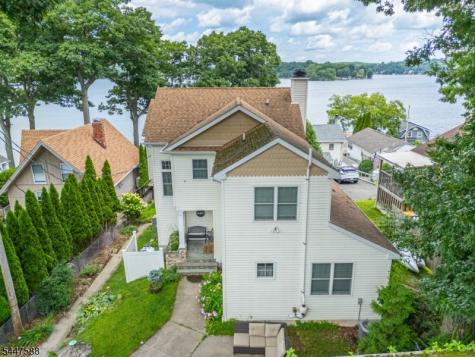 121 Maxim Drive Hopatcong NJ 07843