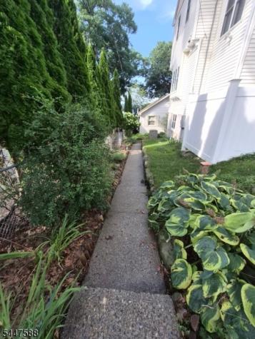 121 Maxim Drive Hopatcong NJ 07843