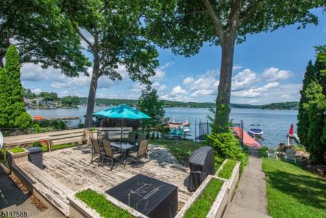 121 Maxim Drive Hopatcong NJ 07843