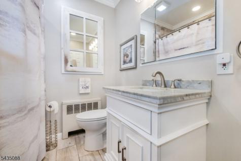 110 Overlook Avenue East Hanover NJ 07936