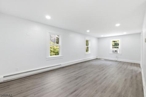 1104 N Washington Avenue Green Brook NJ 08812