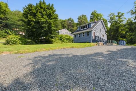 1104 N Washington Avenue Green Brook NJ 08812