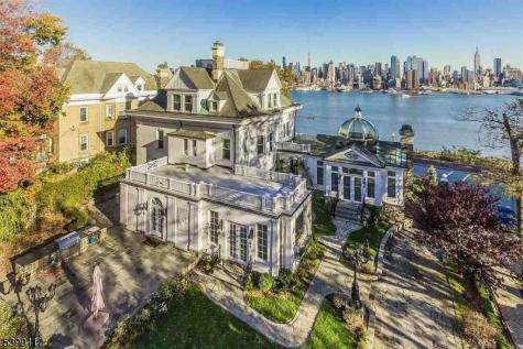 1 Hamilton Avenue Weehawken NJ 07086