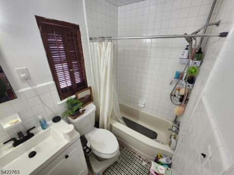 116 Riverdale Road Pompton Lakes NJ 07442