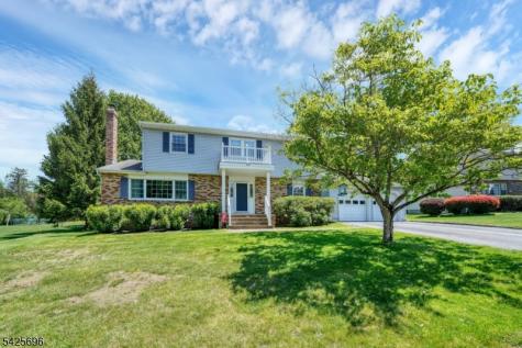 30 Aldersgate Circle Mount Olive NJ 07828