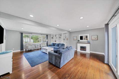 30 Aldersgate Circle Mount Olive NJ 07828