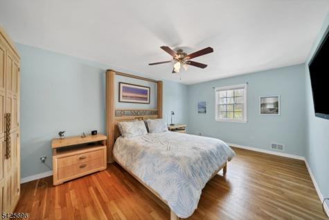 30 Aldersgate Circle Mount Olive NJ 07828