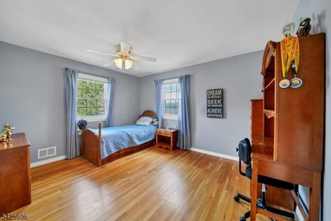 30 Aldersgate Circle Mount Olive NJ 07828