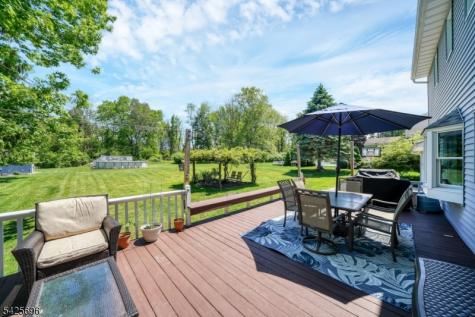 30 Aldersgate Circle Mount Olive NJ 07828