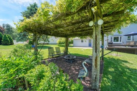 30 Aldersgate Circle Mount Olive NJ 07828