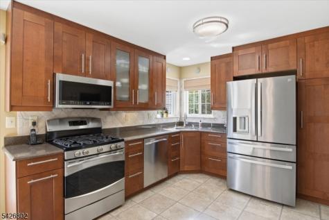 27 Country Lake Drive Jefferson NJ 07438