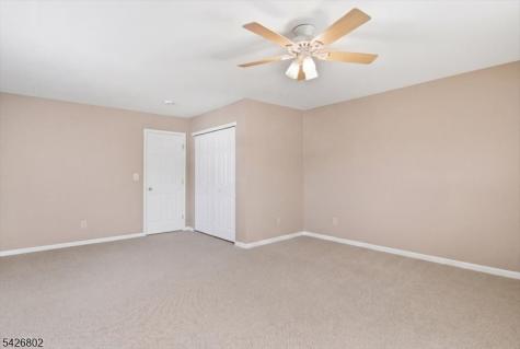 27 Country Lake Drive Jefferson NJ 07438