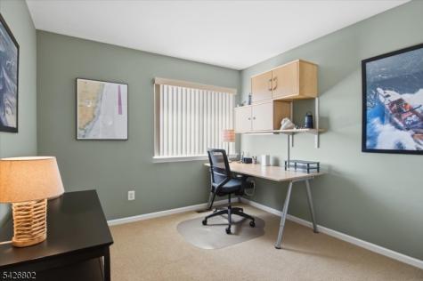 27 Country Lake Drive Jefferson NJ 07438